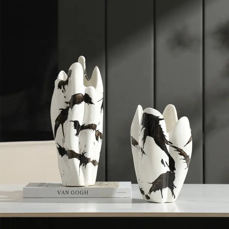 SHOP CERAMIC CARLY THELLA HOME & DÉCOR